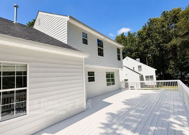 Building Photo - 3511 Silver Oak Ct