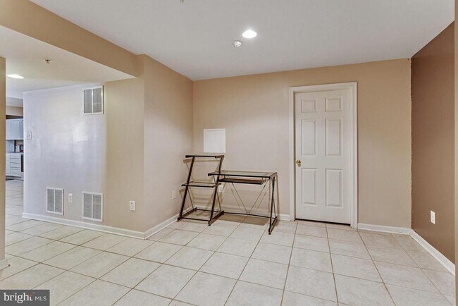 Building Photo - 13306 Stoney Creek Ln