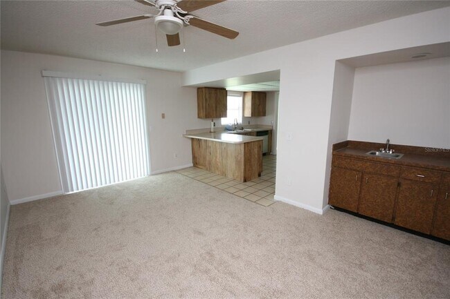 Building Photo - 17839 Sunrise Dr