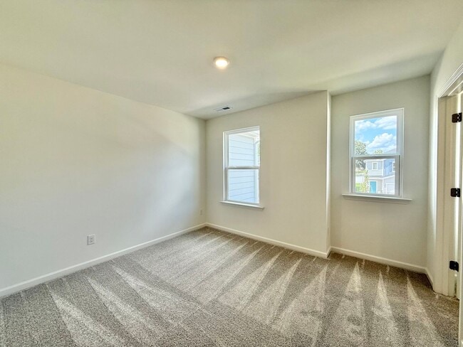 Building Photo - Stunning New Construction 3BD, 2.5BA End U...