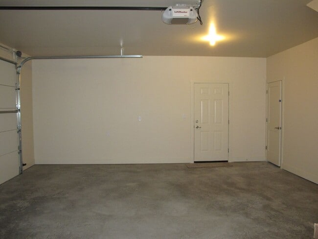 Building Photo - Pending Application!