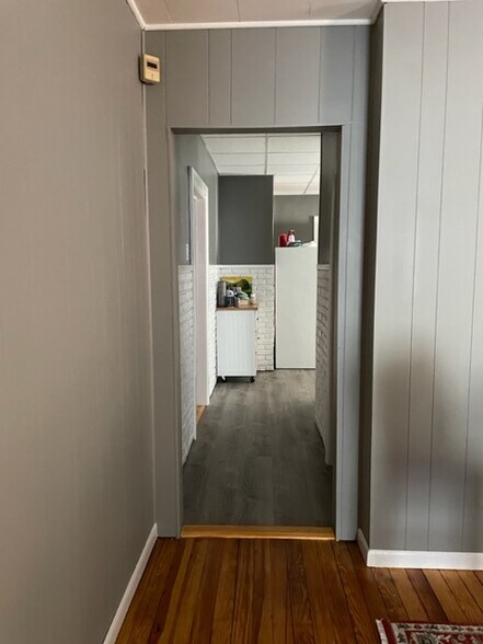 Main Hallway - 1205 Hutton St