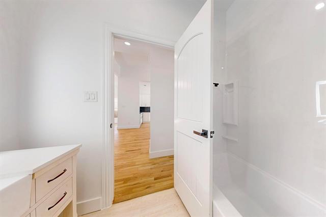 Building Photo - 1812 Muncie Ave