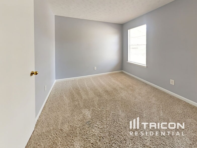Building Photo - 2755 Wildflower Ln SW