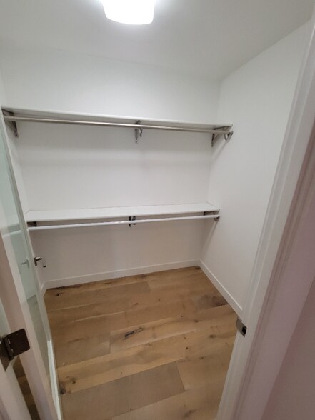 Building Photo - 947 4th St