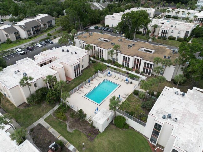 Building Photo - 524 Orange Dr