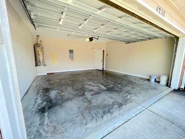 Building Photo - 4230 Jade Loop