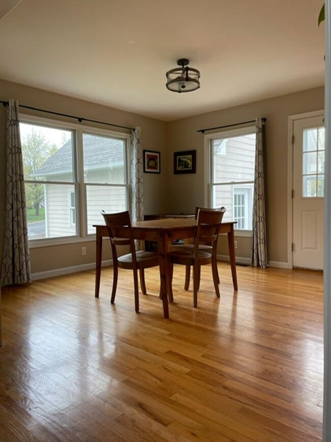 Building Photo - Single Family Home within Lexington City Limits