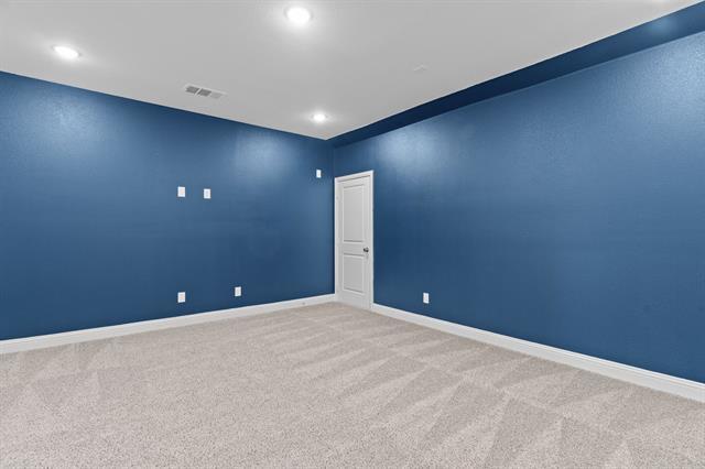 Building Photo - 704 Fencerow Trl