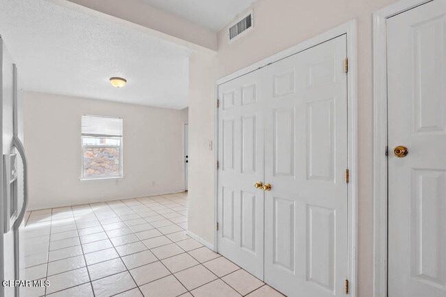 Building Photo - 11564 Jamaican Palm Dr