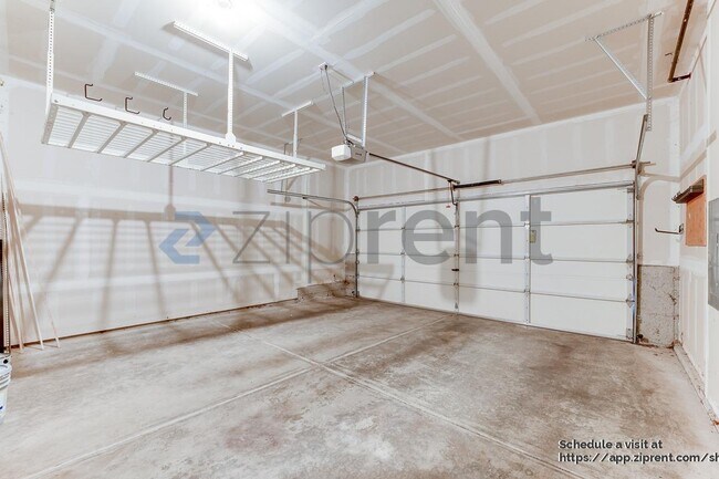 Building Photo - 426 125th Pl SE