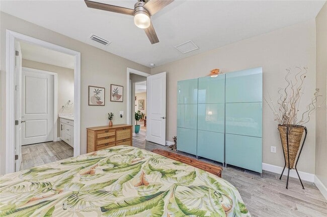 Building Photo - 17002 Hampton Falls Terrace