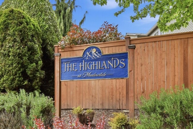 Building Photo - 3Bd/2.5Ba Edmonds Townhome