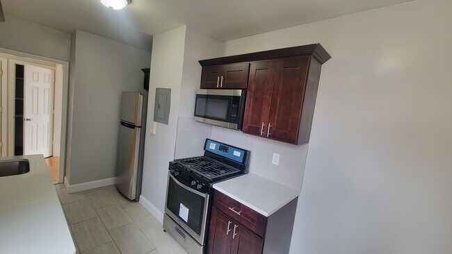 Building Photo - 713-715 Avenue C