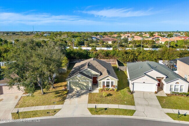 Building Photo - 4426 Four Lakes Dr