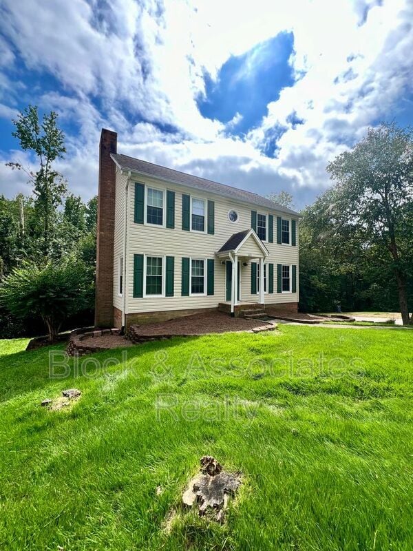 Building Photo - 1613 Round Hill Cir