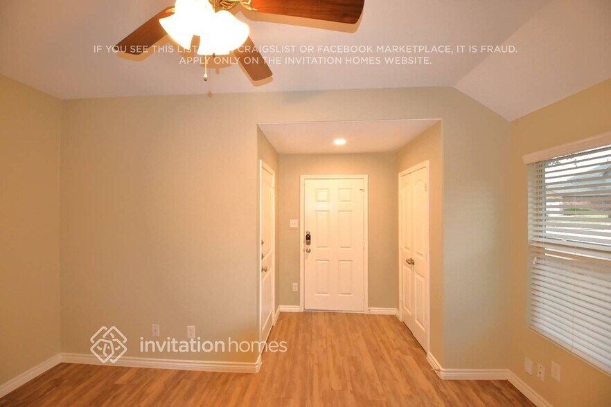 Building Photo - 111 E Kirnwood Dr