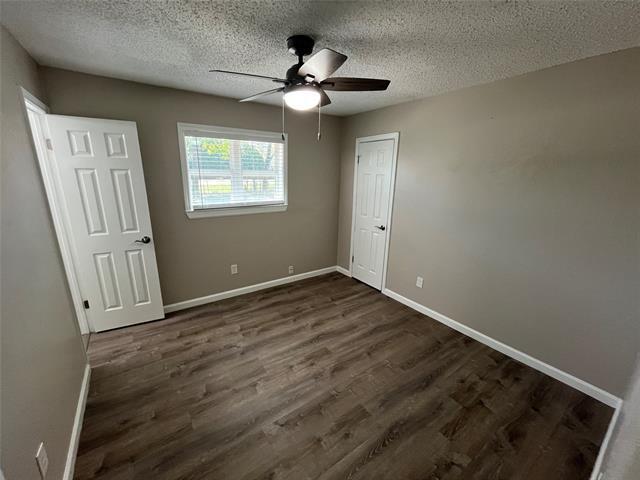 Building Photo - 12508 Meadowcrest Ln