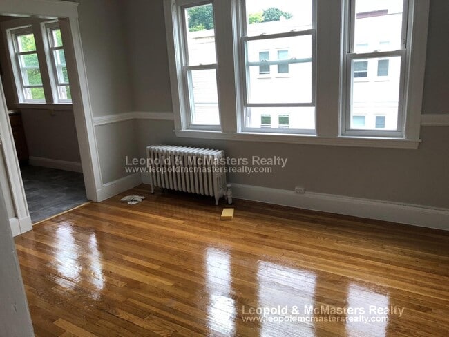Building Photo - 65 Tremont St