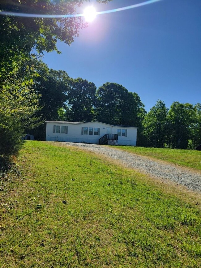 Building Photo - Ready to move in!