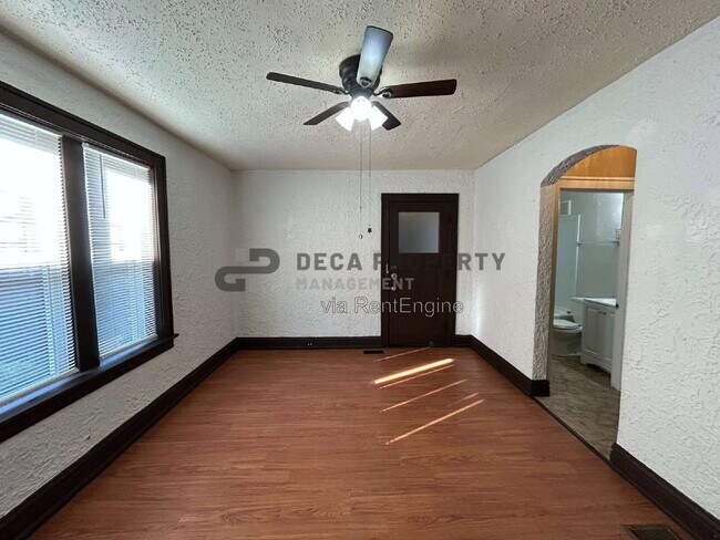 Building Photo - 4231 Ellenwood Ave