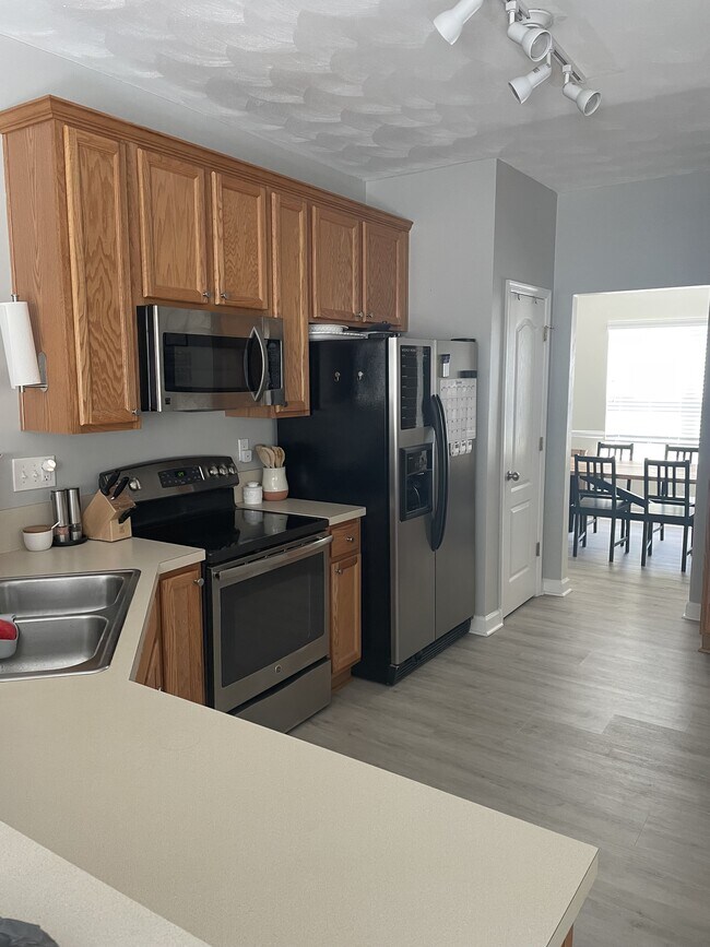 Building Photo - 5268 Pirata Pl