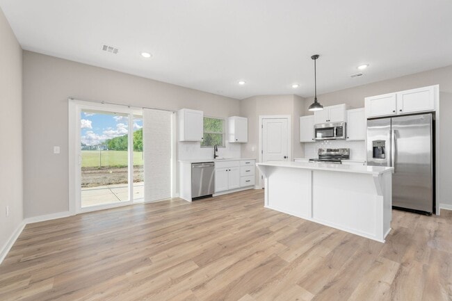 Building Photo - 2121 E Elk Rdg Ave