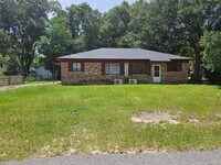 Building Photo - 289 Oak Ln