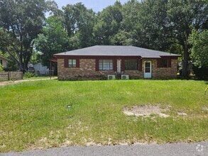 Building Photo - 289 Oak Ln