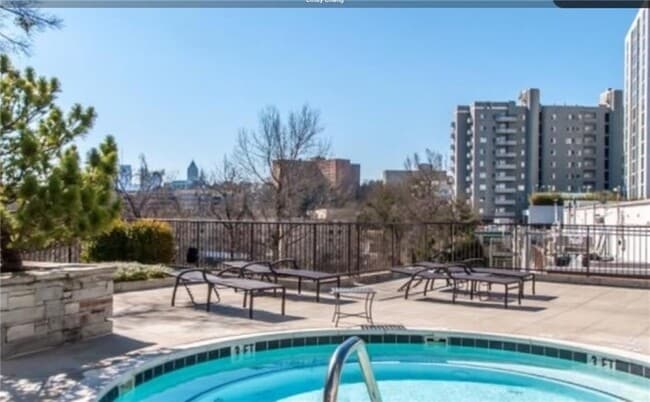 Building Photo - 2277 Peachtree Rd