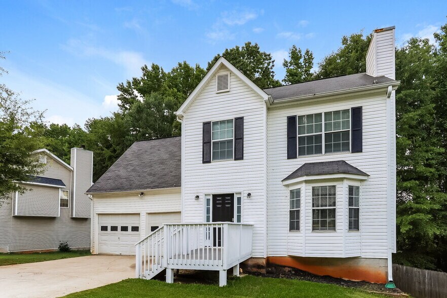 Building Photo - 7317 Essex Dr
