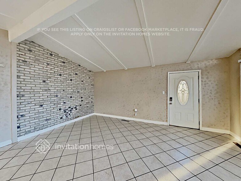 Building Photo - 190 Campo St