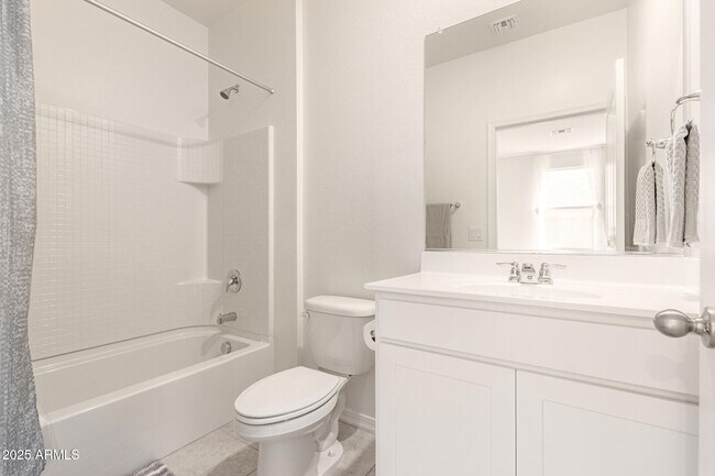 Building Photo - 20004 W Badgett Ln