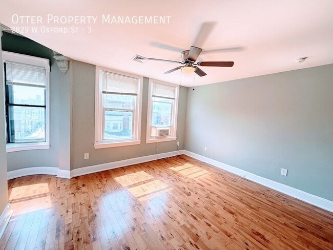 Building Photo - 2829 W Oxford St