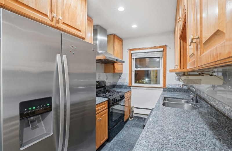 Building Photo - 82-01-8251 251st St