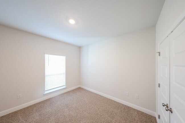 Building Photo - 459 Albert Meadow Ln