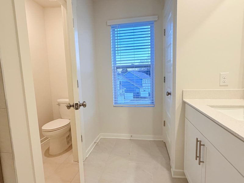 Building Photo - 1806 Tupelo Ln