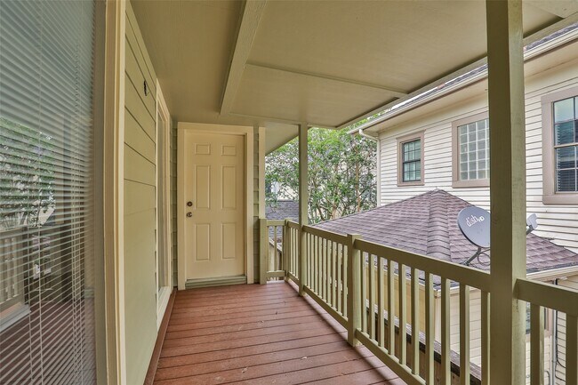 Building Photo - 1611 Oakdale St