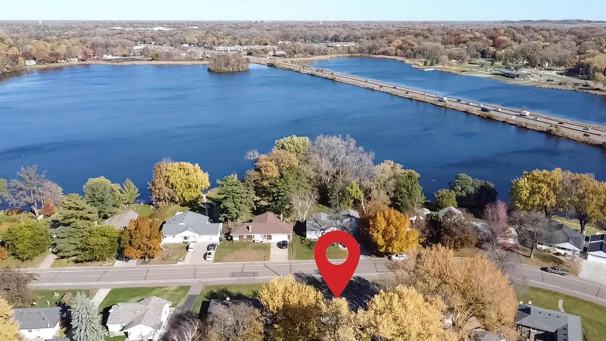 Building Photo - 5800 Moore Lake Dr W