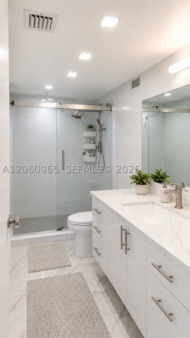 Building Photo - 2501 S Ocean Dr