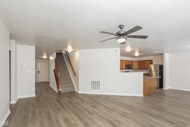 Building Photo - 2415 Cabin Hill Rd