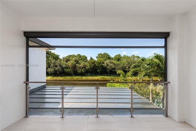 Building Photo - 9529 Eden Roc Ct