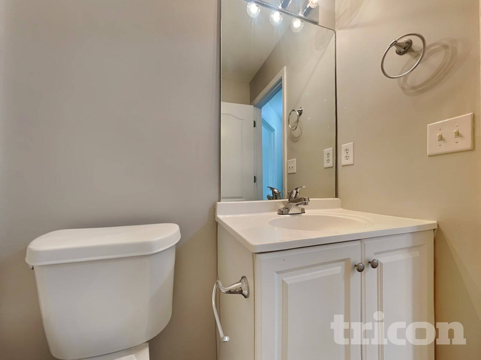 Building Photo - 2940 Emerald Springs Dr