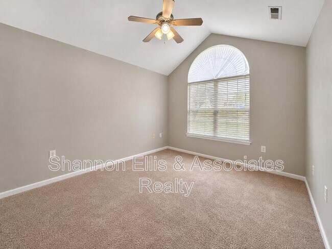 Building Photo - 3057 Orchard Ridge Cir