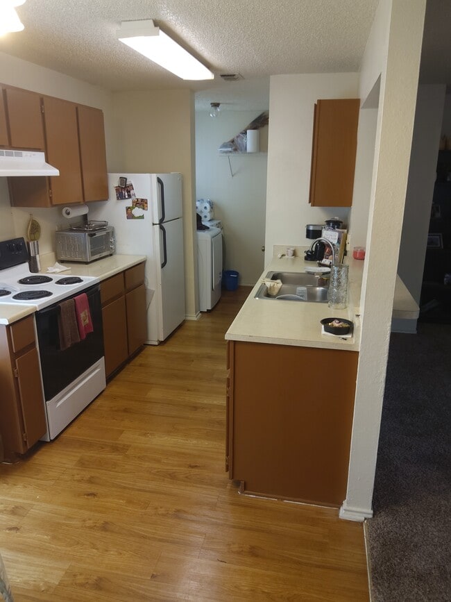 Building Photo - 5604 Rose Dawn