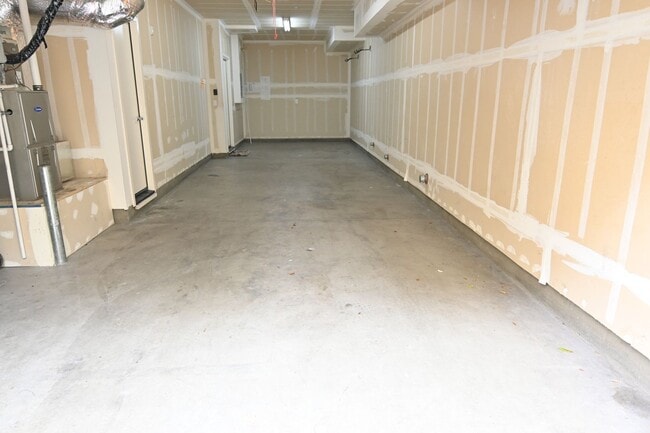 Building Photo - 6543 Tralee Village Dr