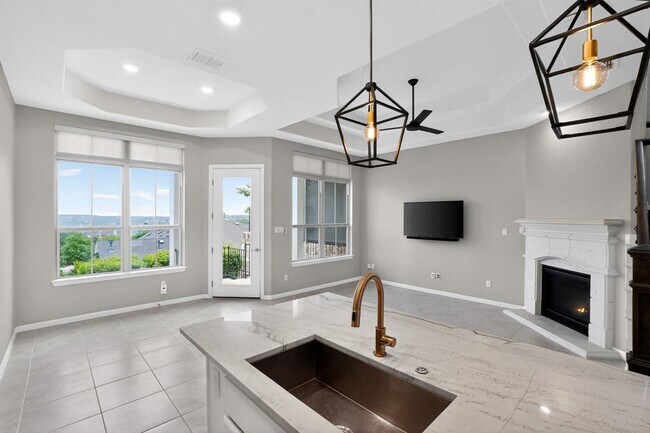 Building Photo - 104 Cartwheel Bend