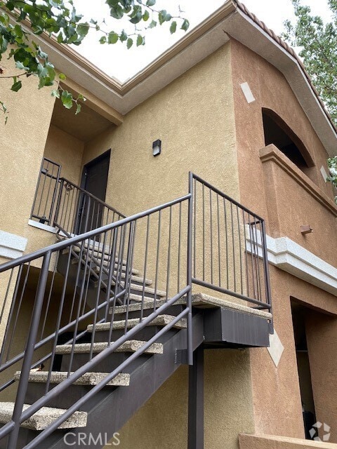 Building Photo - 24909 Madison Ave