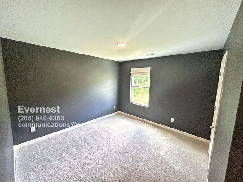 Building Photo - 1301 Chelsea Pk Trl