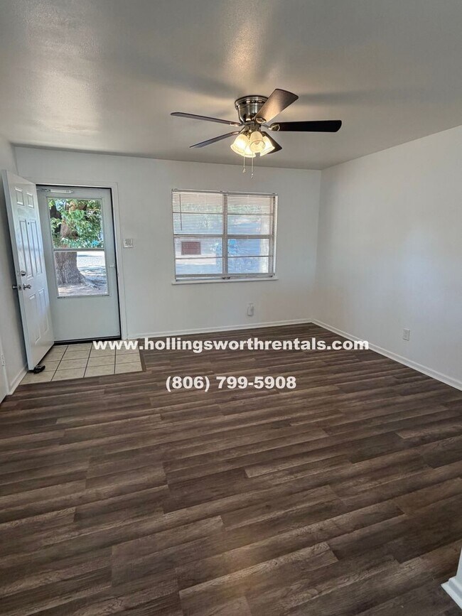 Building Photo - Spacious 3 Bedroom, 2 Bath, 2 Car Garage with bonus room